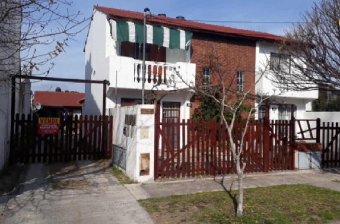 DUPLEX