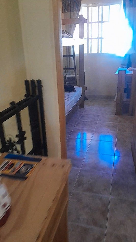 DEPTO EN PRIMER PISO C/ AMPLIO GARAGE
