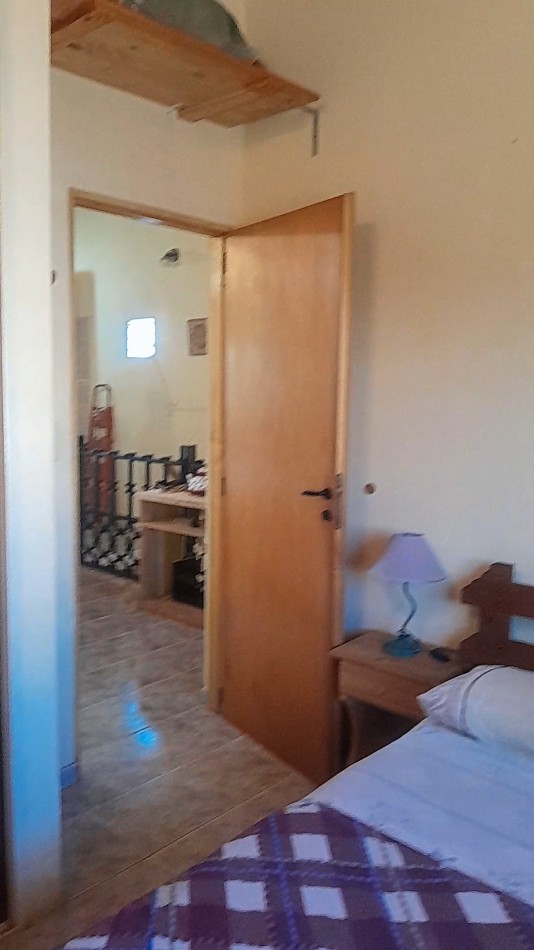 DEPTO EN PRIMER PISO C/ AMPLIO GARAGE
