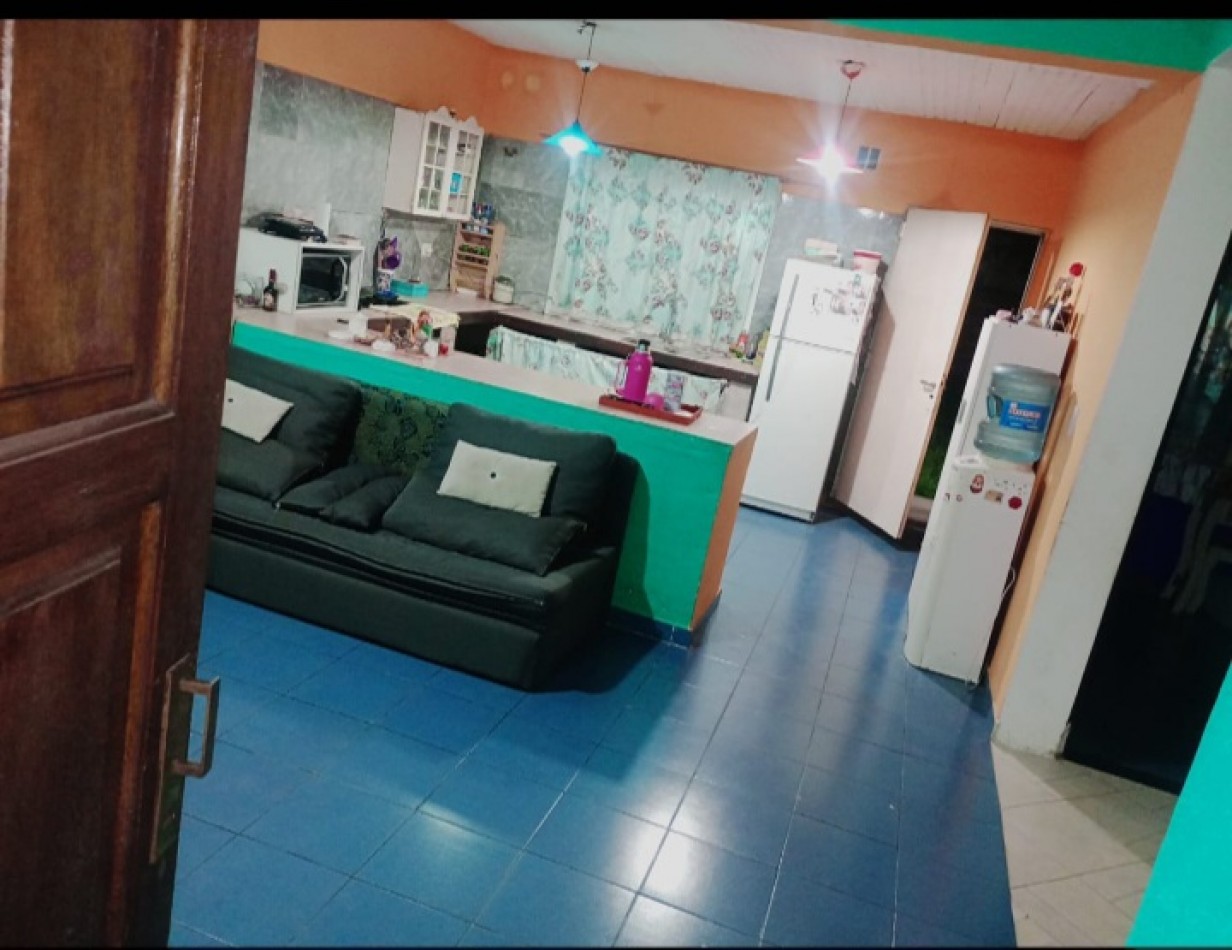 CASA CON TERRENO