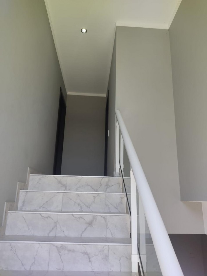 ALQUILER TEMPORAL CASA EN PRIMER PISO 