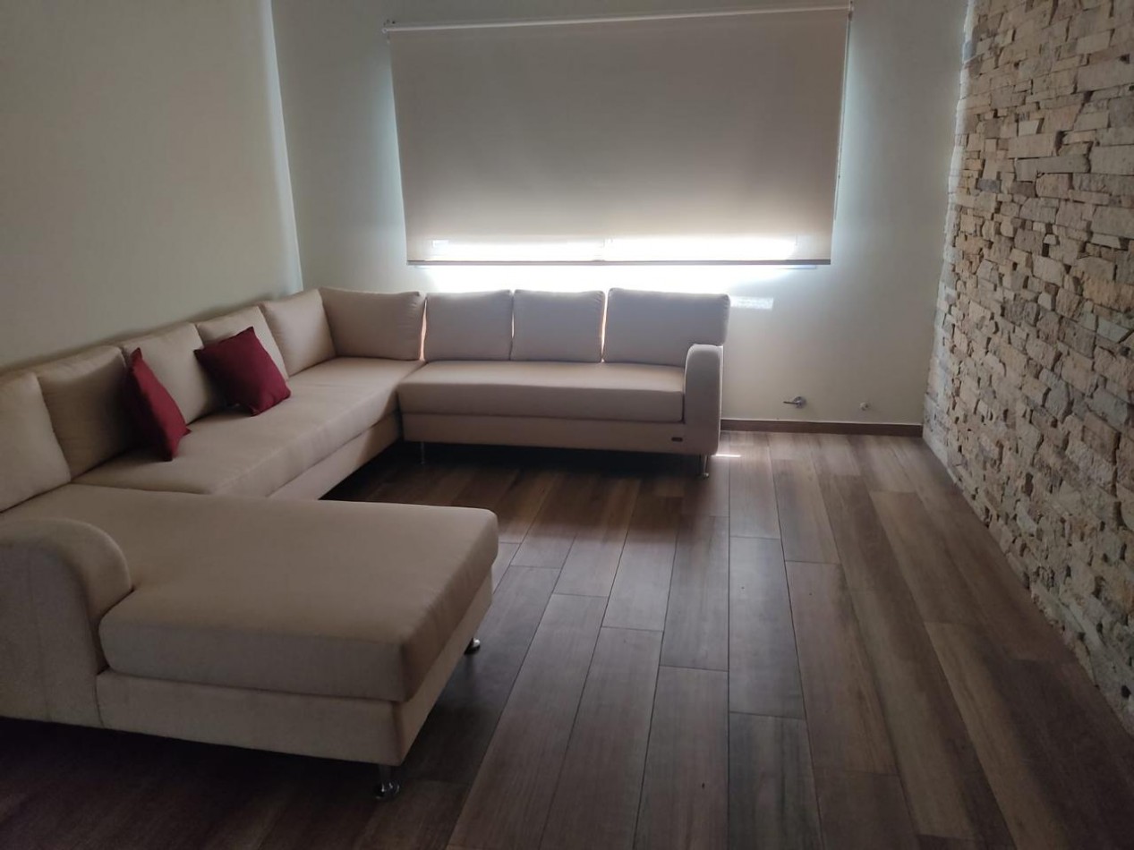 ALQUILER TEMPORAL CASA EN PRIMER PISO 