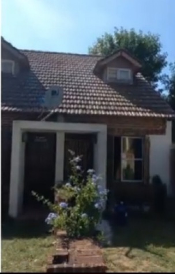 SE VENDE DUPLEX  En Mar del Tuyu sobre calle 6