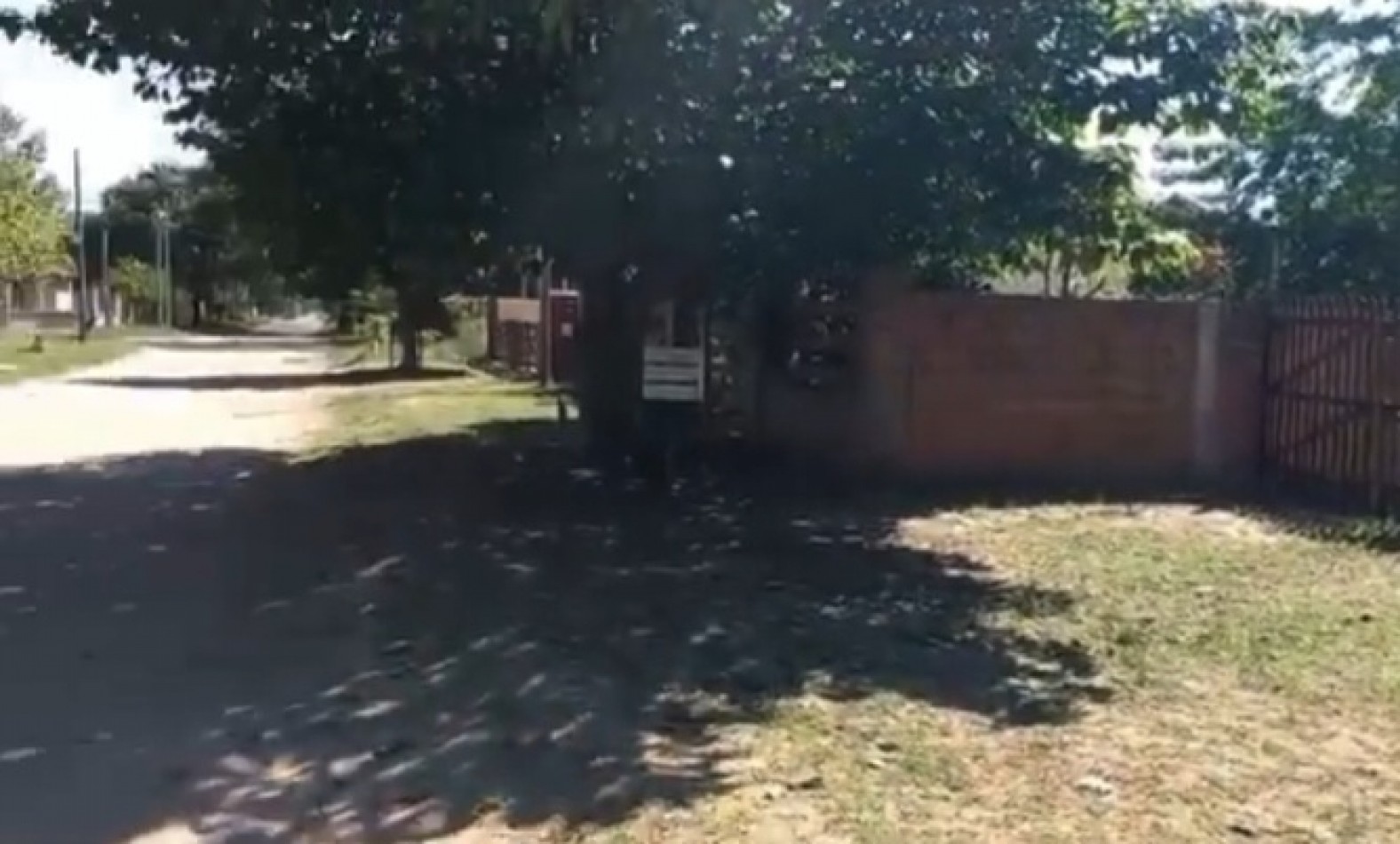 SE VENDE DUPLEX  En Mar del Tuyu sobre calle 6