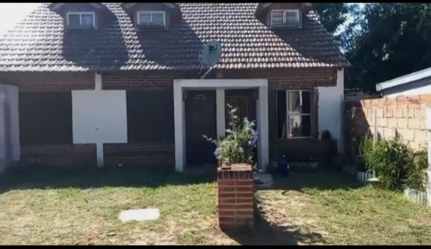 SE VENDE DUPLEX  En Mar del Tuyu sobre calle 6