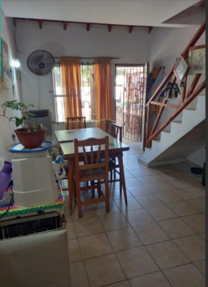 SE VENDE DUPLEX  En Mar del Tuyu sobre calle 6