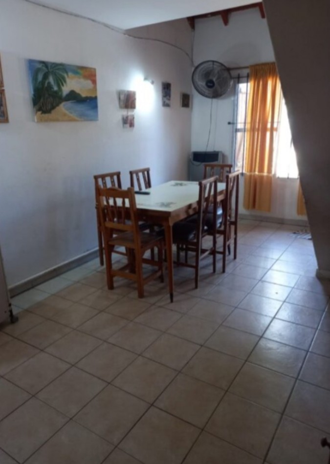 SE VENDE DUPLEX  En Mar del Tuyu sobre calle 6