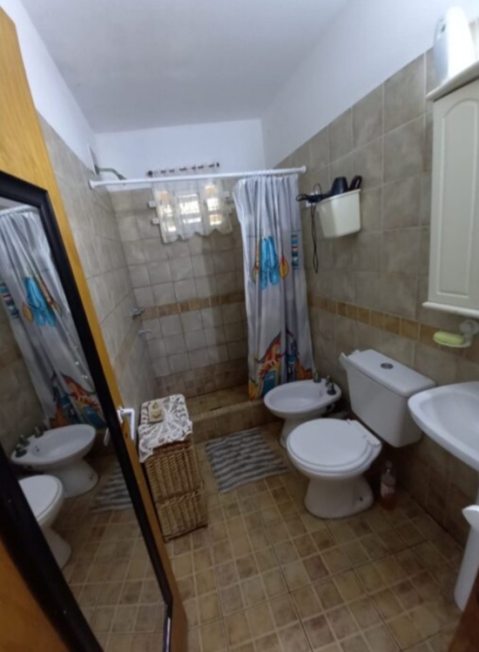 SE VENDE DUPLEX  En Mar del Tuyu sobre calle 6