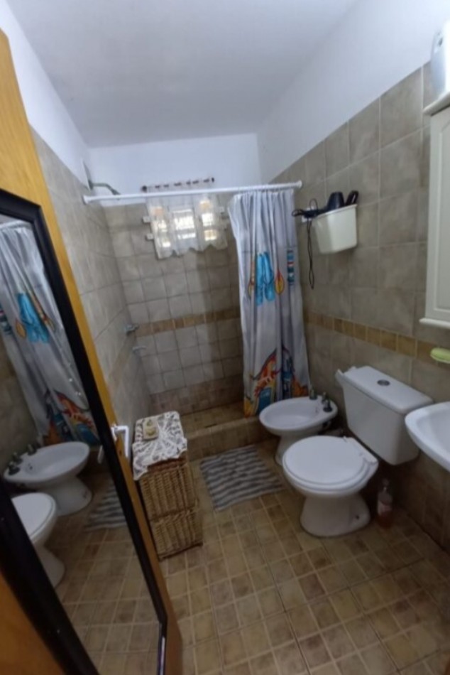 SE VENDE DUPLEX  En Mar del Tuyu sobre calle 6