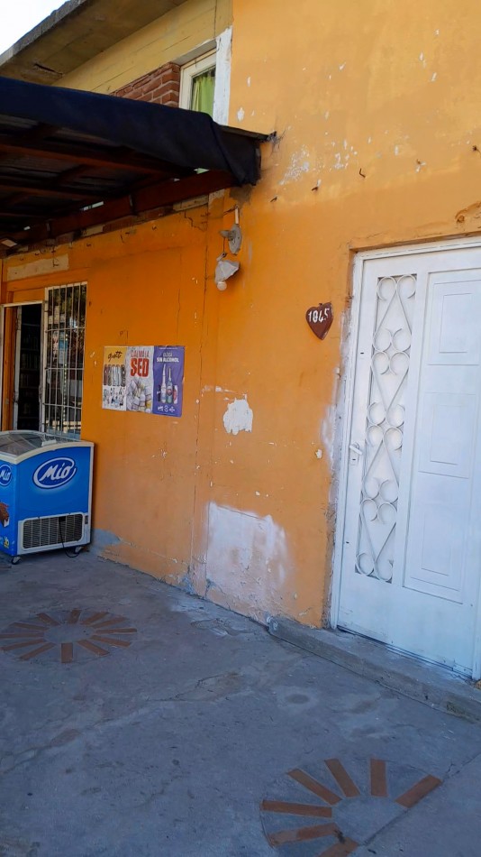 Inversion Ideal en Santa Teresita: Local Comercial y Vivienda - Se Venden Juntos o Separados