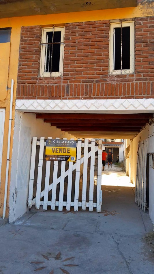 Inversion Ideal en Santa Teresita: Local Comercial y Vivienda - Se Venden Juntos o Separados