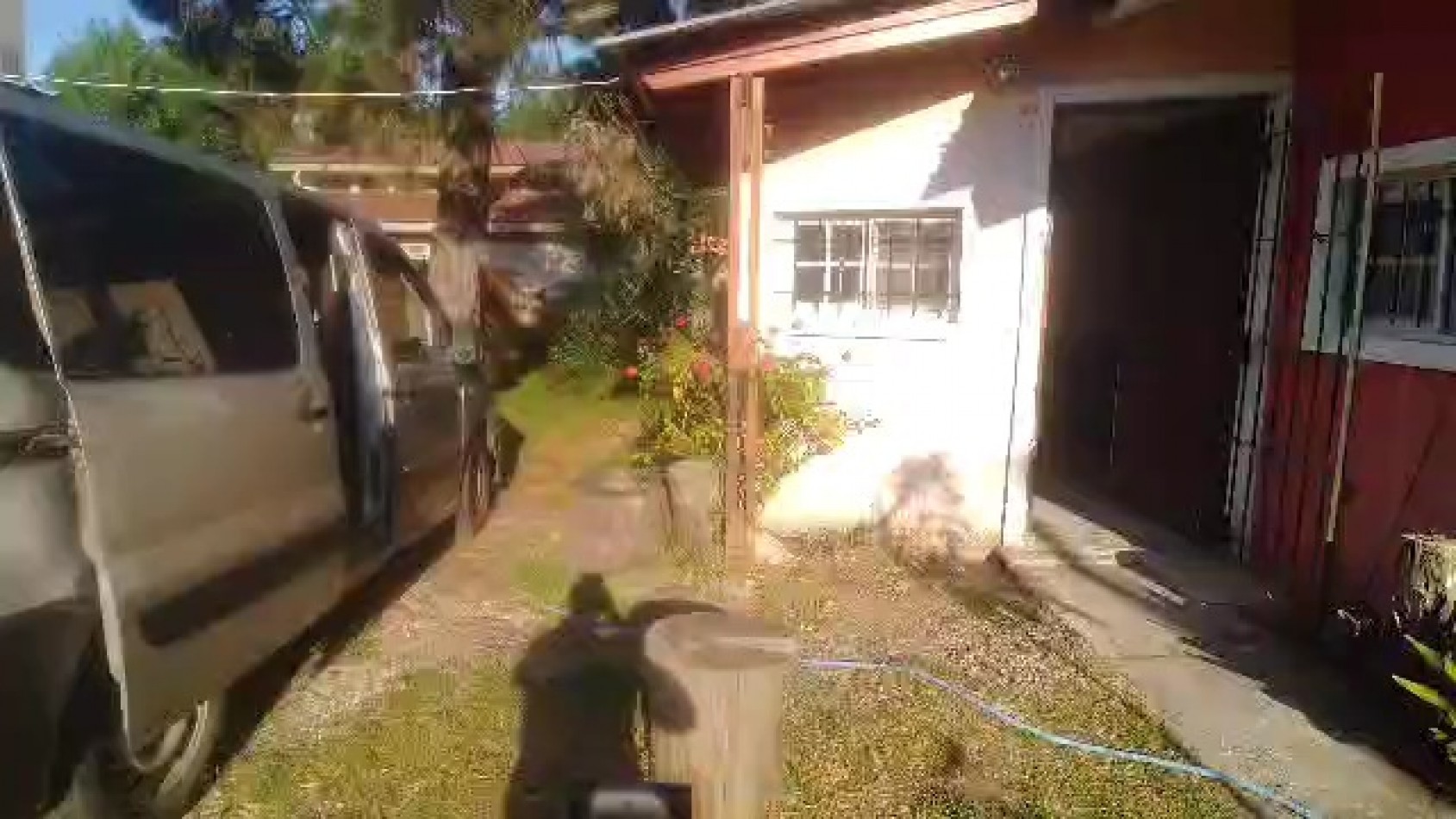 VENTA CASA DE 3 AMBIENTES MAS DEPTO 2 AMBIENTES EN LOTE DE 414m2