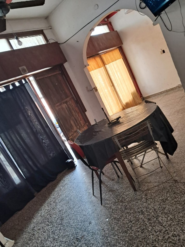 Gran oportunidad de Inversion! Venta de Local + Departamento 