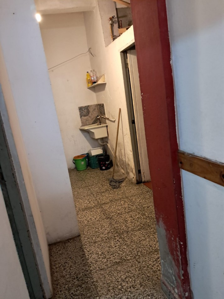 Gran oportunidad de Inversion! Venta de Local + Departamento 