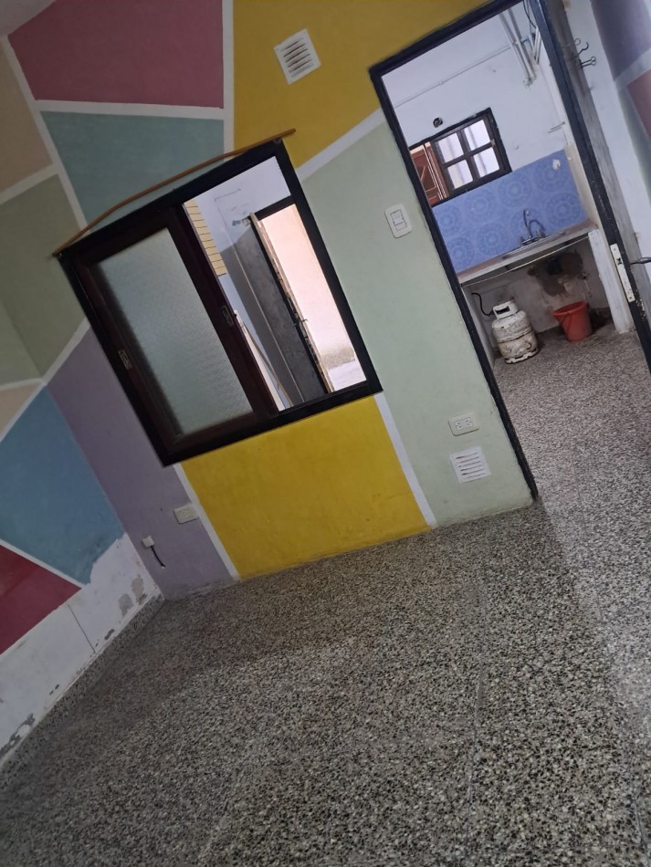 Gran oportunidad de Inversion! Venta de Local + Departamento 