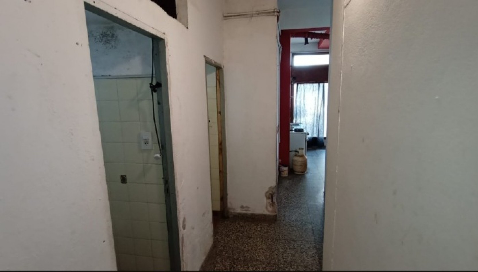 Gran oportunidad de Inversion! Venta de Local + Departamento 