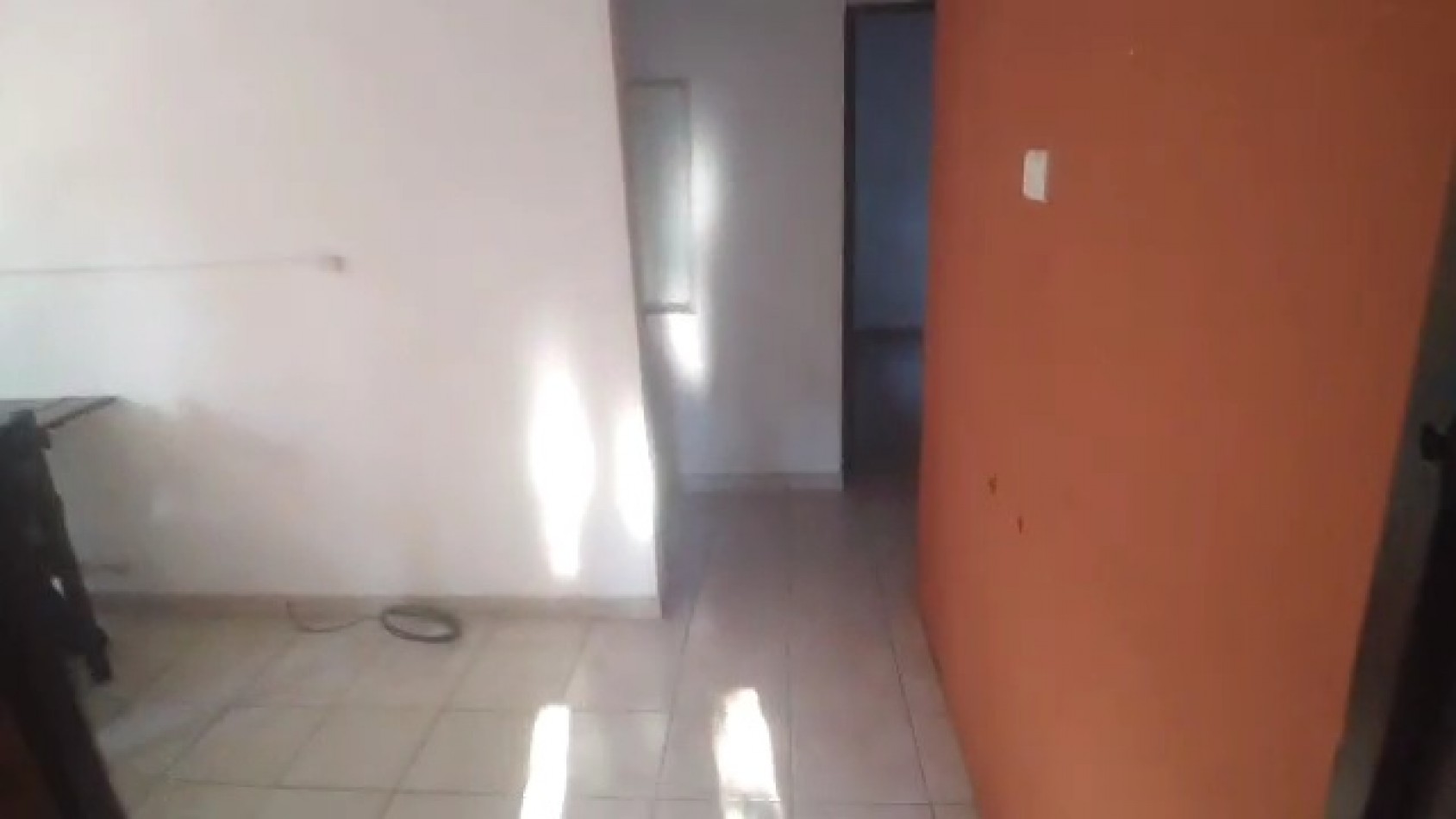 VENTA CASA DE 3 AMBIENTES MAS DEPTO 2 AMBIENTES EN LOTE DE 414m2