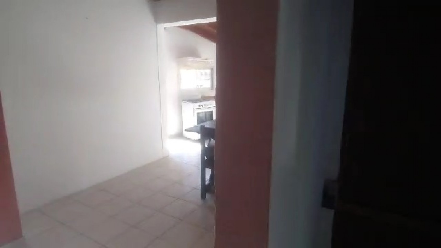 VENTA CASA DE 3 AMBIENTES MAS DEPTO 2 AMBIENTES EN LOTE DE 414m2