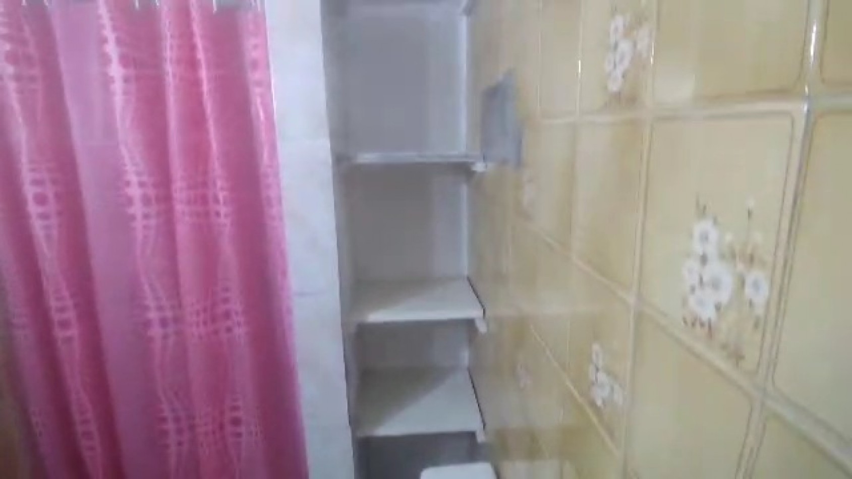 VENTA CASA DE 3 AMBIENTES MAS DEPTO 2 AMBIENTES EN LOTE DE 414m2