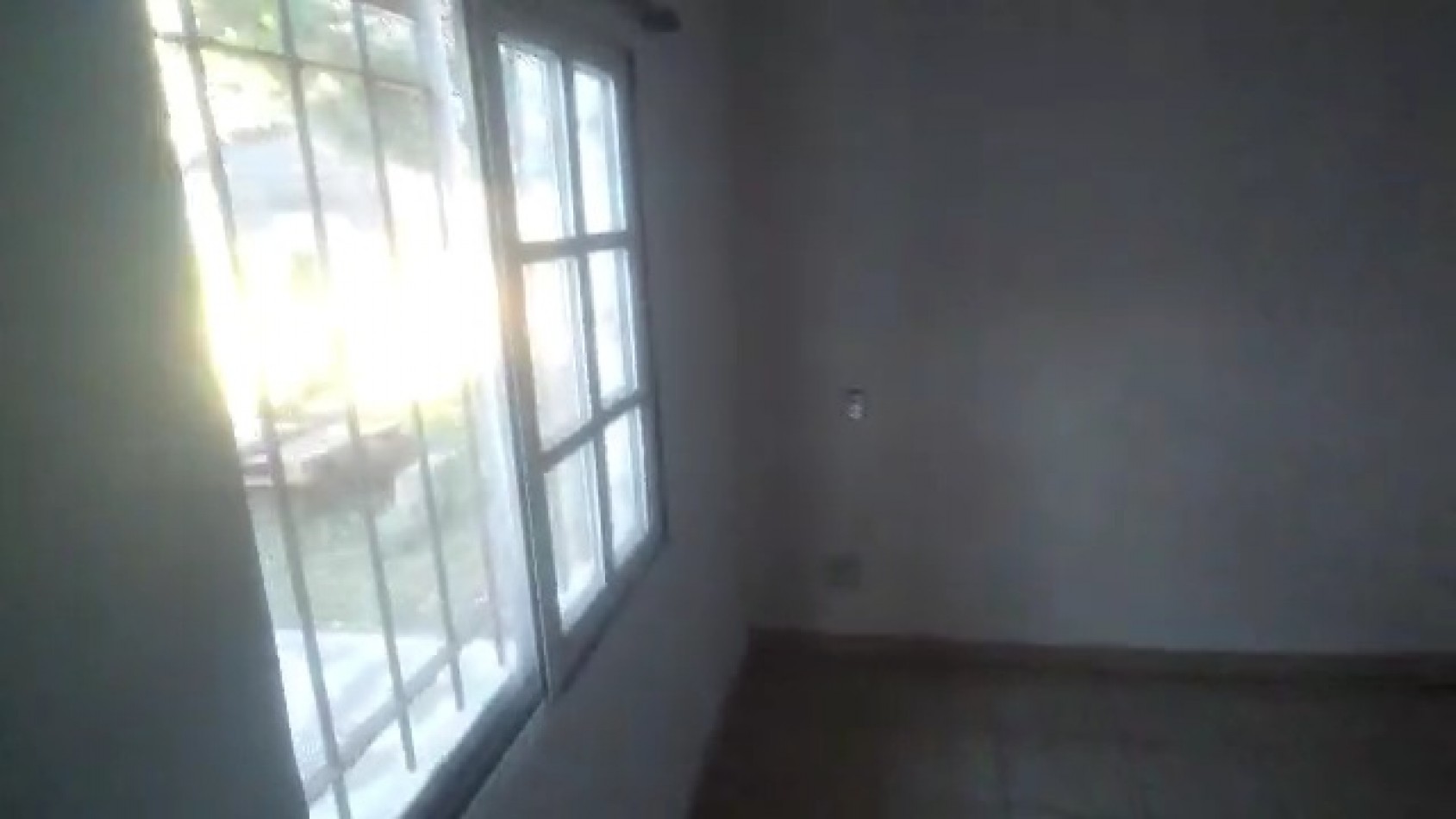 VENTA CASA DE 3 AMBIENTES MAS DEPTO 2 AMBIENTES EN LOTE DE 414m2