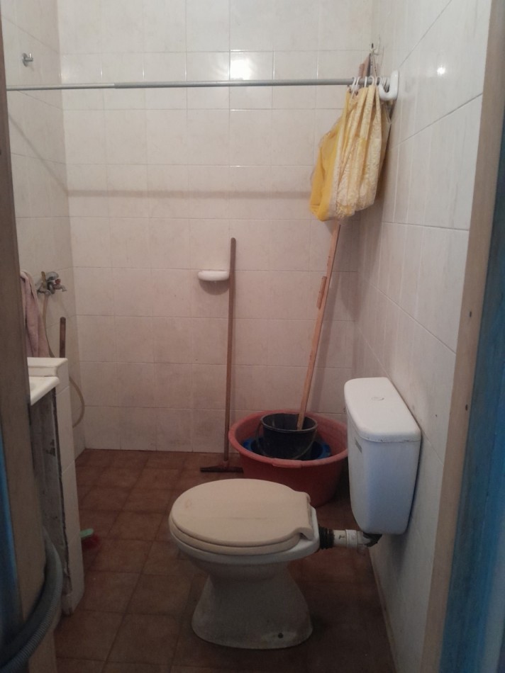 DEPTO EN PRIMER PISO C/ AMPLIO GARAGE