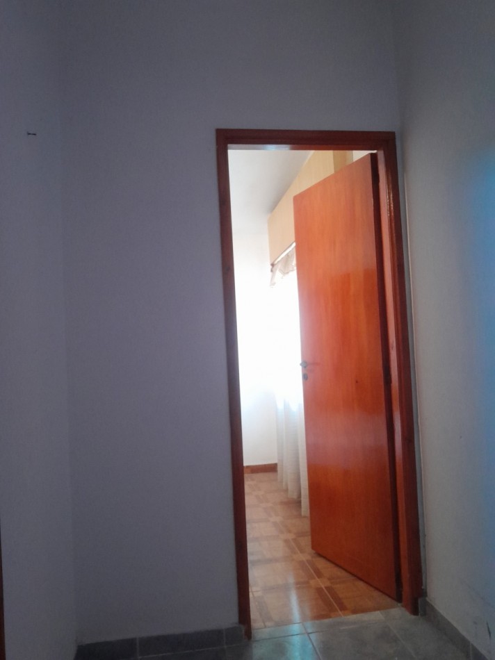 VENTA CHALETS 3 AMBIENTES AL FONDO, CON PATIO AMPLIO