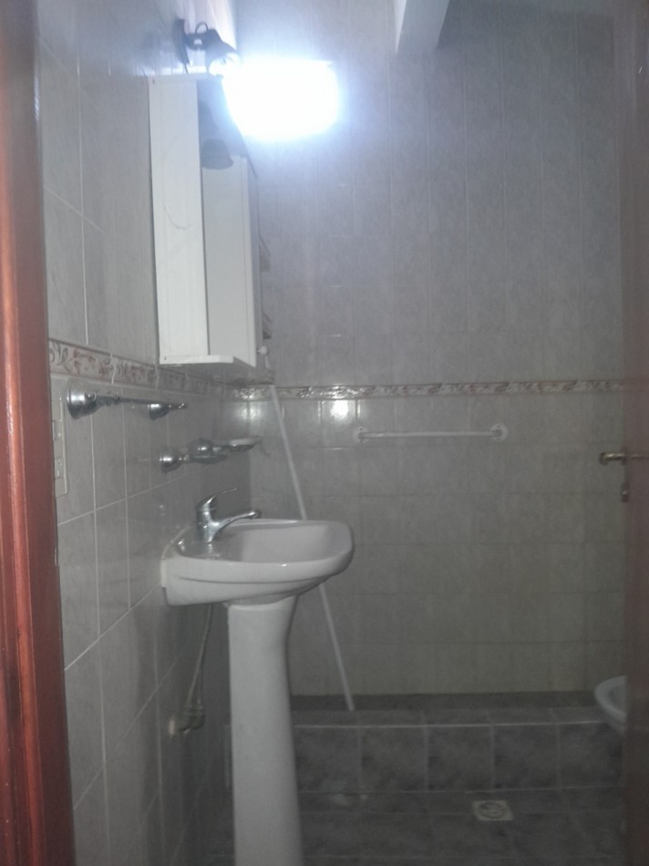 VENTA CHALETS 3 AMBIENTES AL FONDO, CON PATIO AMPLIO