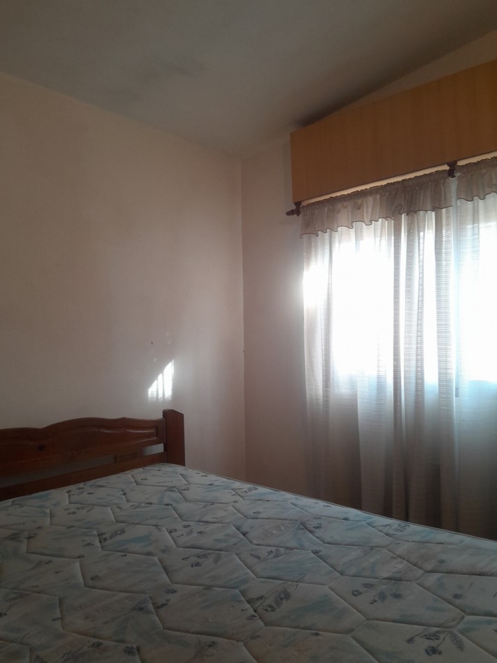 VENTA CHALETS 3 AMBIENTES AL FONDO, CON PATIO AMPLIO