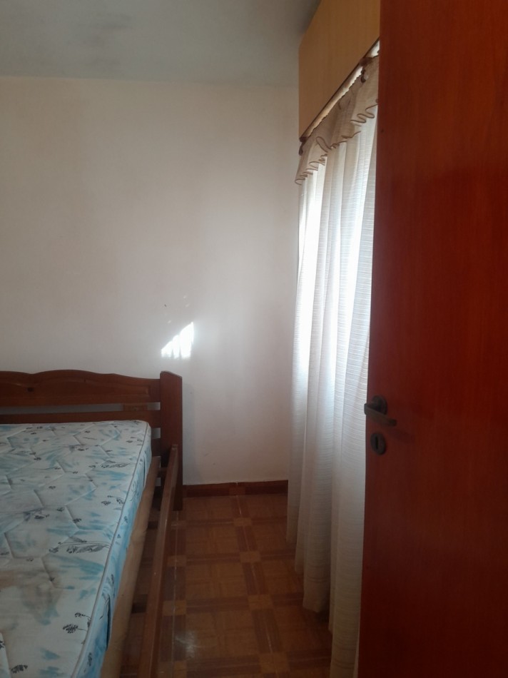 VENTA CHALETS 3 AMBIENTES AL FONDO, CON PATIO AMPLIO