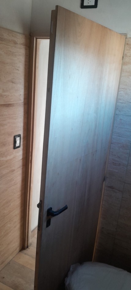 A Estrenar!!  Dpto 2 Ambientes en Zona Comercial.Con Patio, Parrilla, y Cochera - Ideal Turismo-.