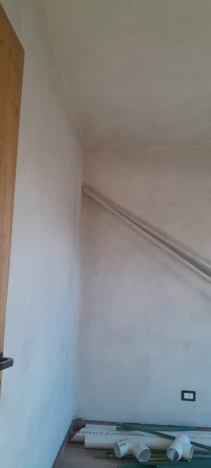 A Estrenar!!  Dpto 2 Ambientes en Zona Comercial.Con Patio, Parrilla, y Cochera - Ideal Turismo-.