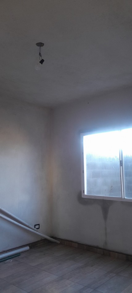 A Estrenar!!  Dpto 2 Ambientes en Zona Comercial.Con Patio, Parrilla, y Cochera - Ideal Turismo-.
